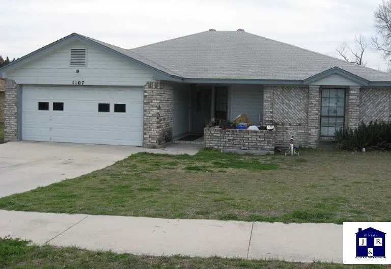 1107 Tyler Dr — Photo 15