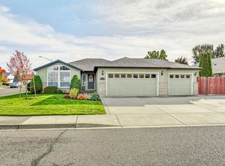 2598 Saint James Way, Central Pt, OR 97502