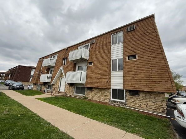 2432 Walsh Way APT 1A