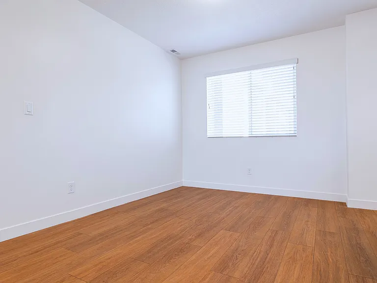 Sandridge Interior-10