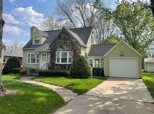 210 7th Ave NW, Independence, IA 50644