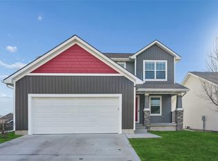 125 Aspen Dr, Norwalk, IA 50211