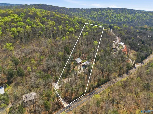 4779 Cathedral Caverns Rd, Woodville, AL 35776