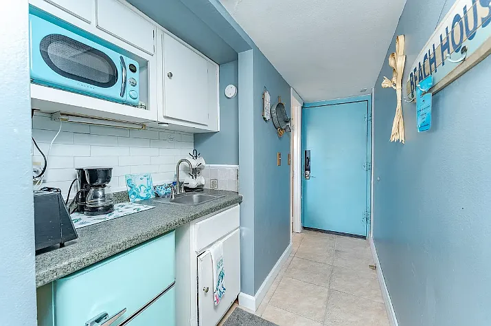 219 S Atlantic Ave — Photo 4