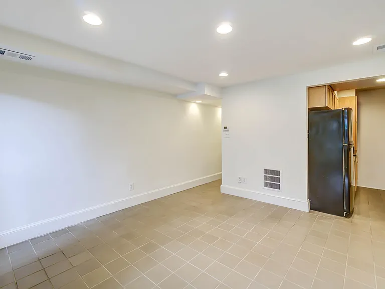 1014 S Carolina Ave SE #B — Photo 5