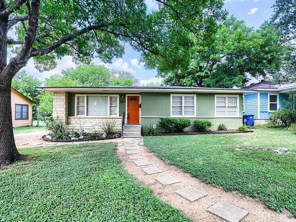 1402 Cullen Ave