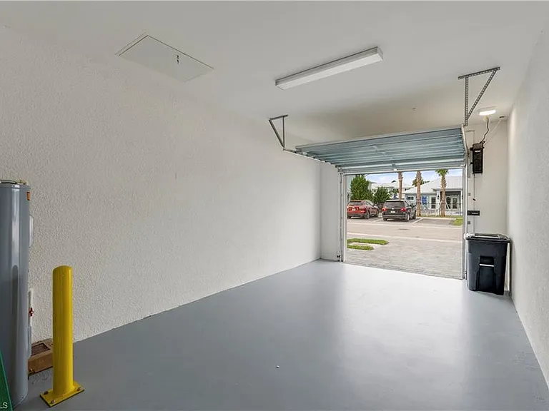 26390 Coco Cay Cir #101 — Photo 19