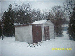 2nd image of 816 Arnold Ave