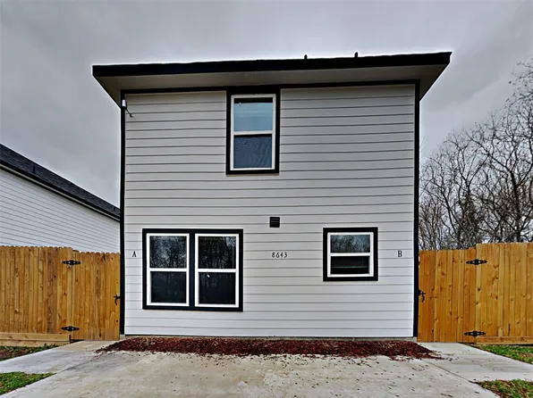 8639 Sunderland Rd, Houston, TX 77028