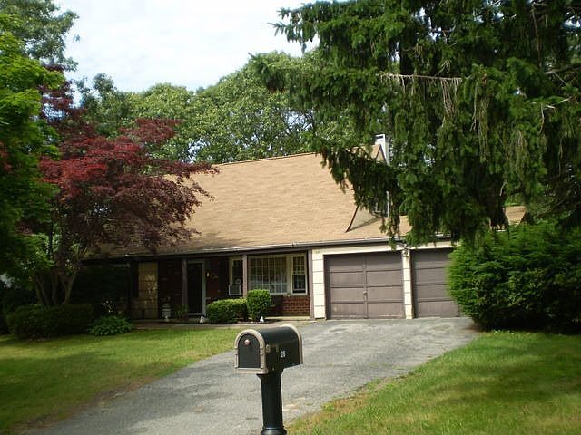 1st image of 26 Hillsdale Ln