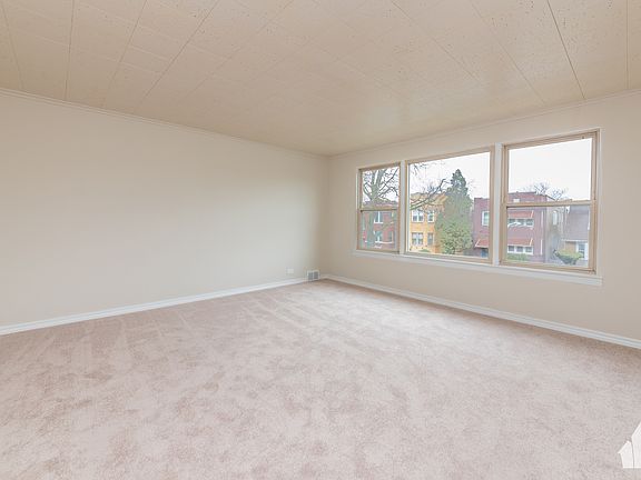 3rd image of 1404 N Lawler Ave #2