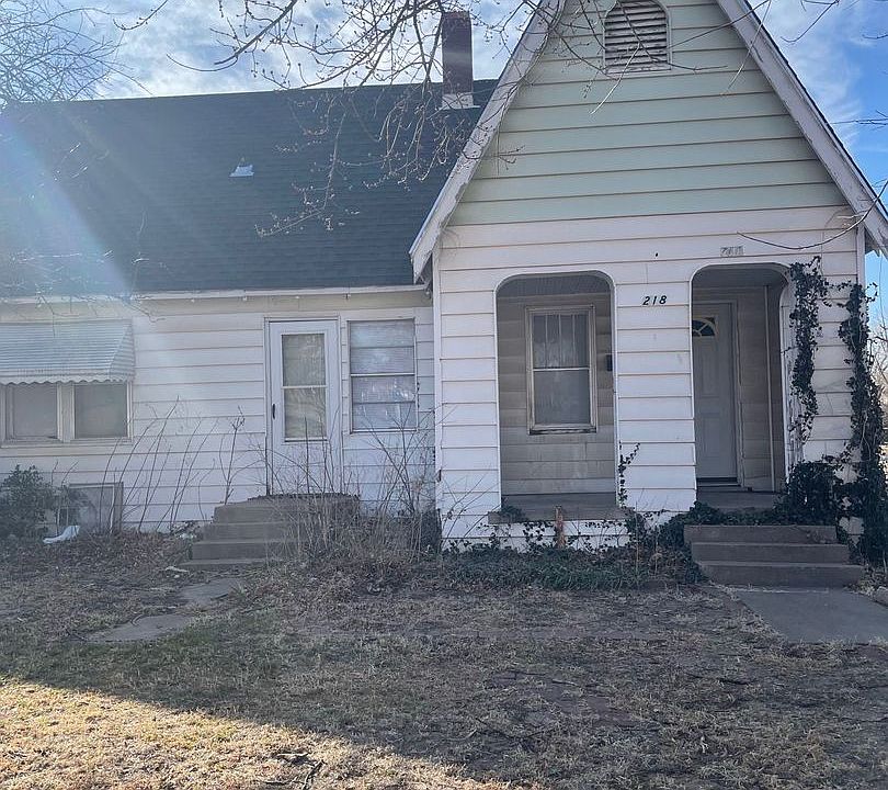 1st image of 218 N Madison St #601