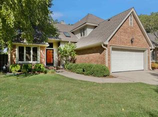 9332 E Bent Tree Cir, Wichita, KS 67226
