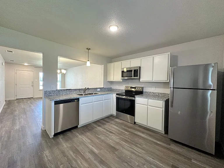 222B Dolphin Dr — Photo 9