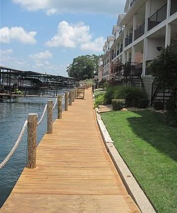 3rd image of 451 Lakeland Dr #1