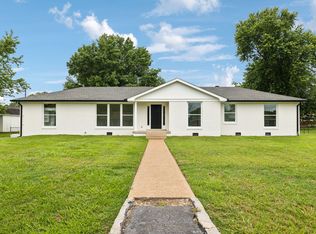 208 Linger Ln, Lebanon, TN 37087