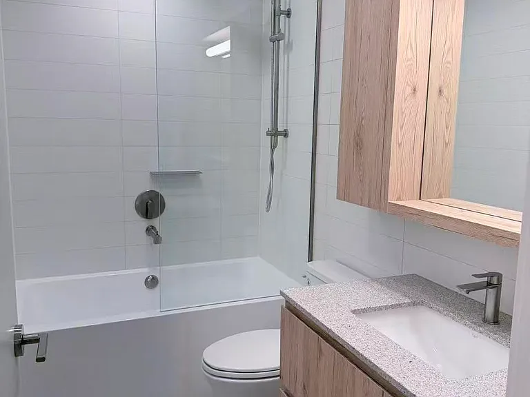 1500 Scott Cres #408 — Photo 2