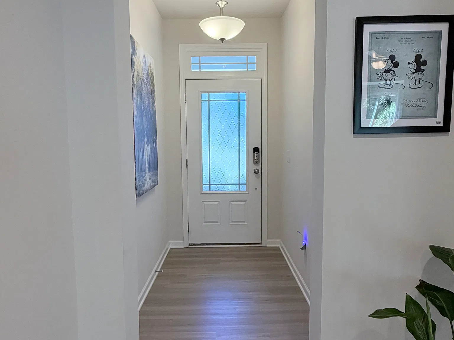 3 bed, 2.5 bath, 1752 sqft, $2,100 — Photo 2