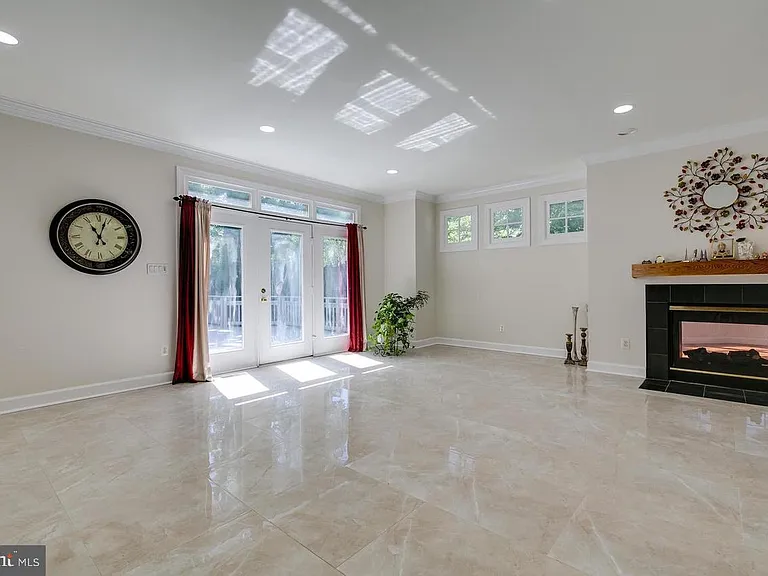 1489 Broadstone Pl — Photo 4