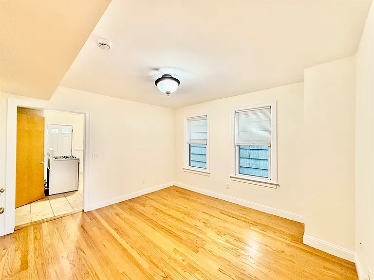 724 Cambridge St #2 — Photo 7