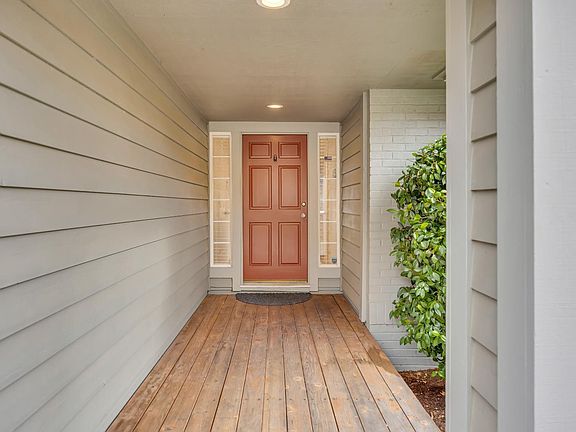 2nd image of 14 Clement Court
