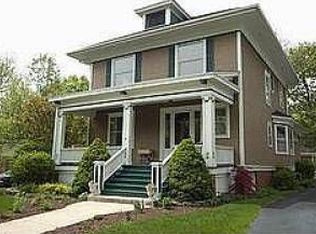 240 S Kensington Ave, La Grange, IL 60525