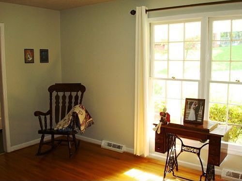 5th image of 171 Collington Dr