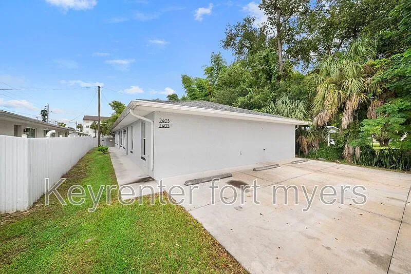 3 bed, 2.0 bath, 1050 sqft, $1,450 — Photo 2
