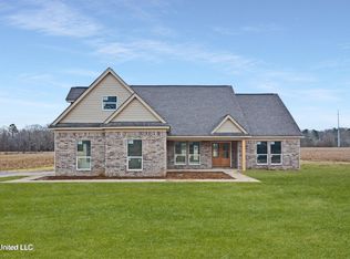 209 Cold Water Bnd, Holly Springs, MS 38635