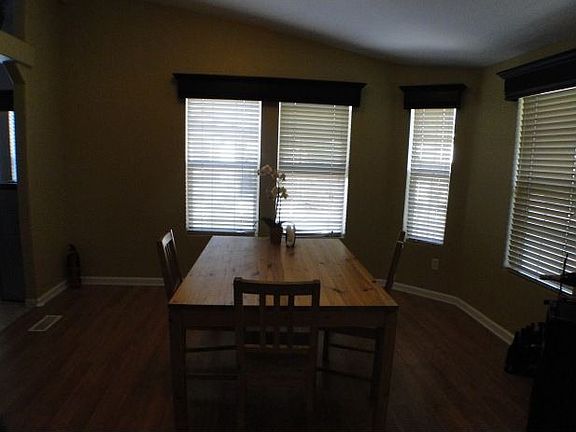 4th image of 13336 Buena Vista St #62