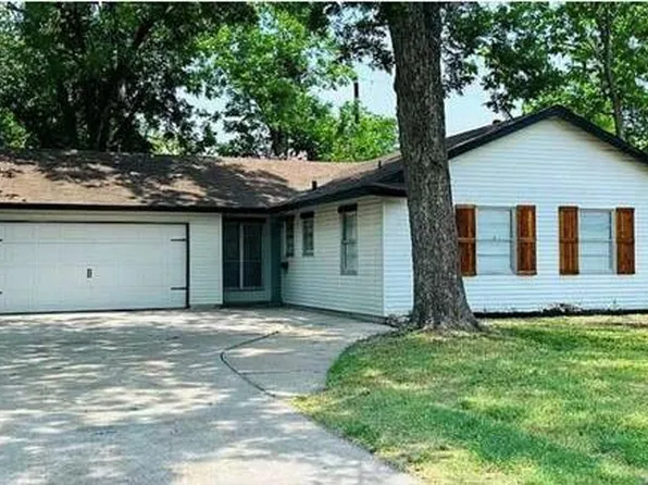 8510 Friendship Rd, Houston, TX 77080