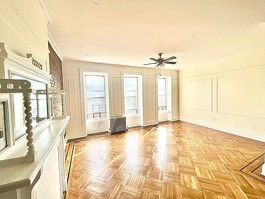 2nd image of 591 Saint Marks Ave APT 3