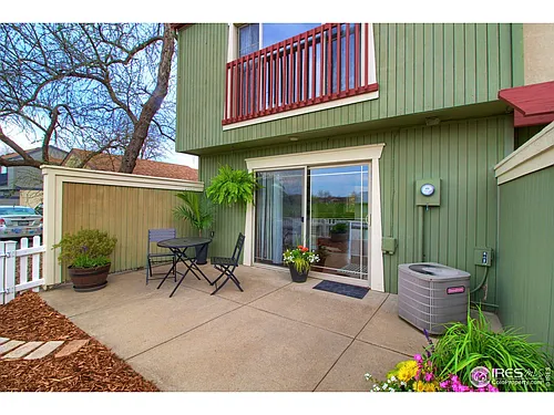 855 W Moorhead Cir Photo 1