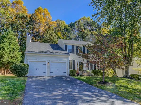 55 Blossom Wood Ct, Stafford, VA 22554