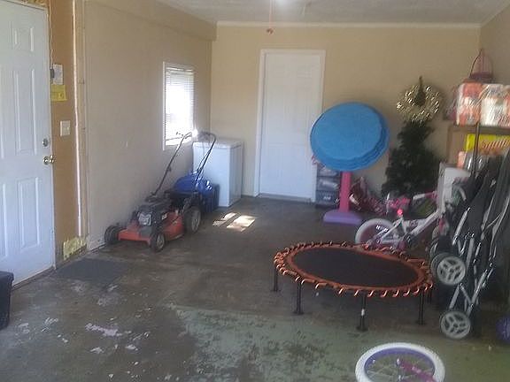 2nd image of 521 Cape Meadows Cir