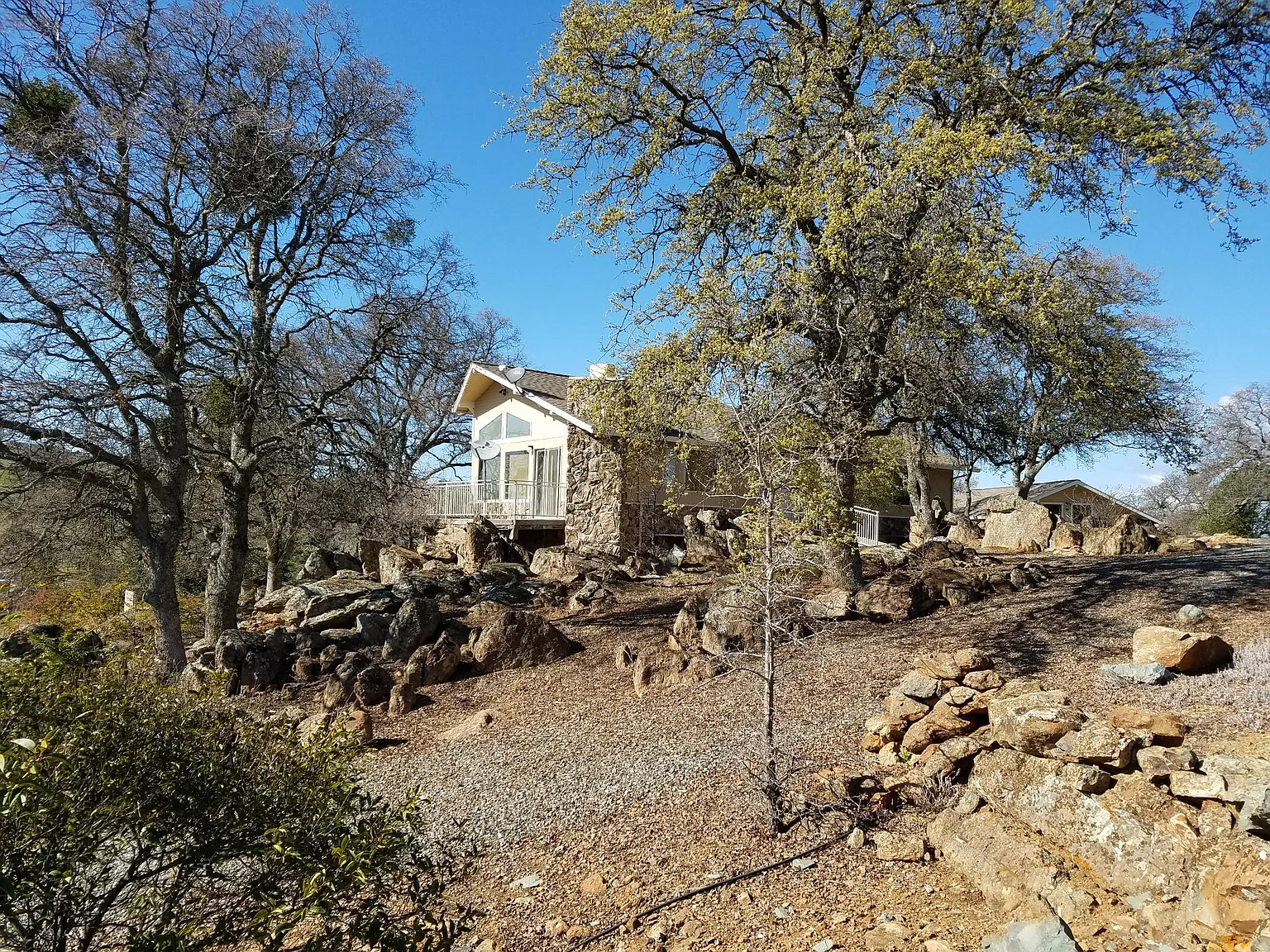 2701 El Campo Dr photo 1
