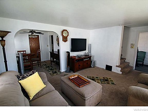 4th image of 12 Coralwood Ct