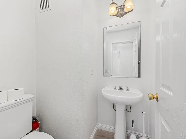 10340 Wateridge Cir #306 — Photo 10