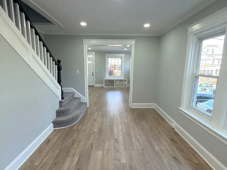 648 Edgewood Ave — Photo 4
