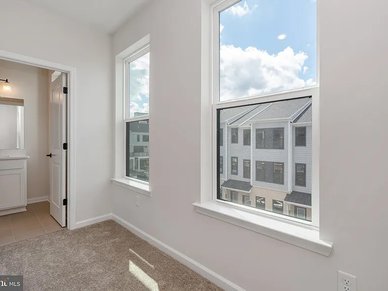 1210 Parker Blvd — Photo 30