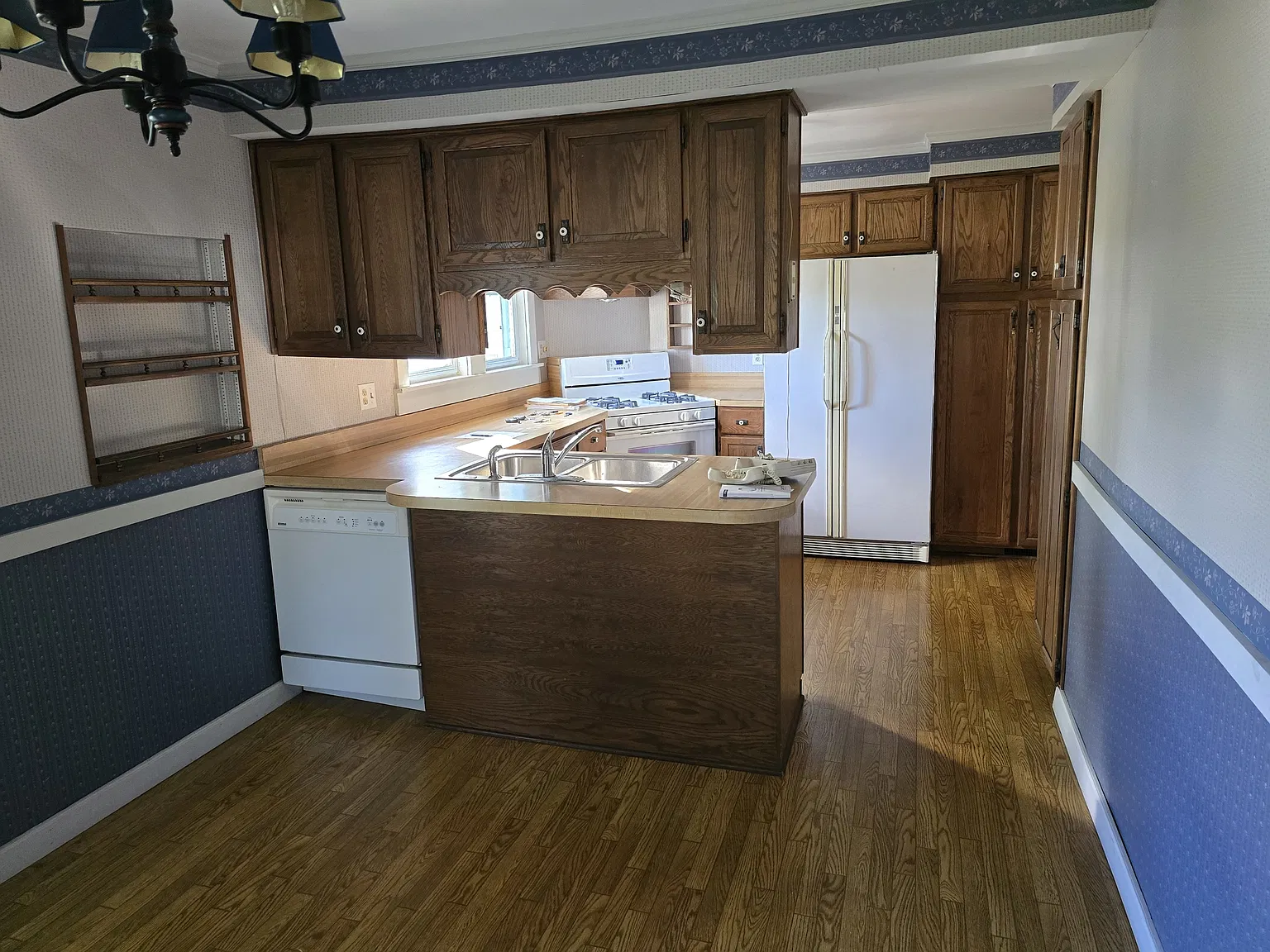 Armada Ridge Road 34480 - 1 — Photo 2