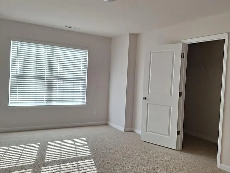 3200 Tatlock Way #E — Photo 8