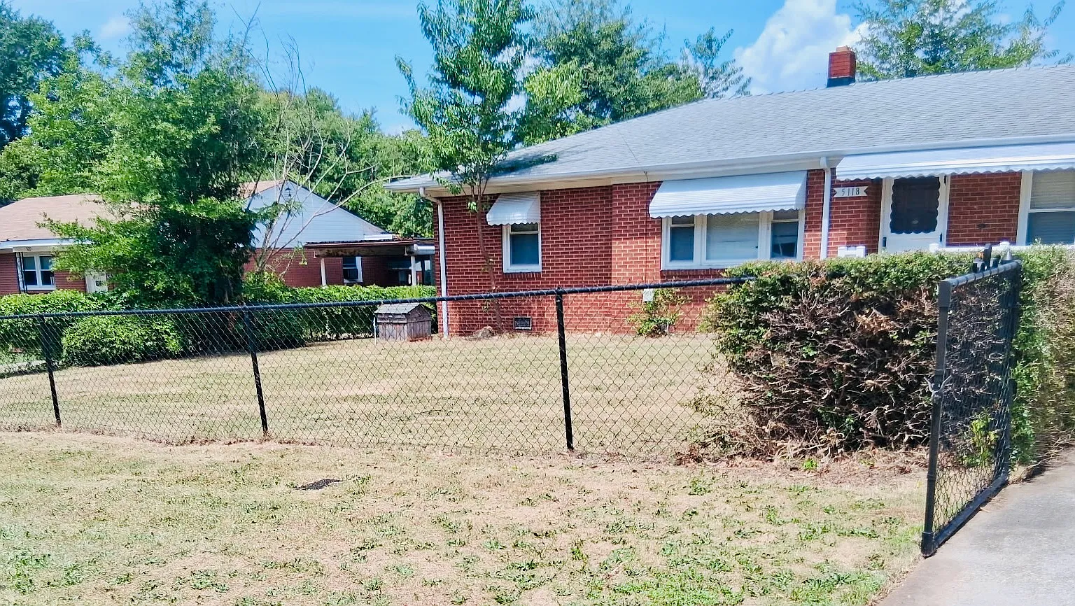 3 bed, 1262 sqft, $1,300 — Photo 2