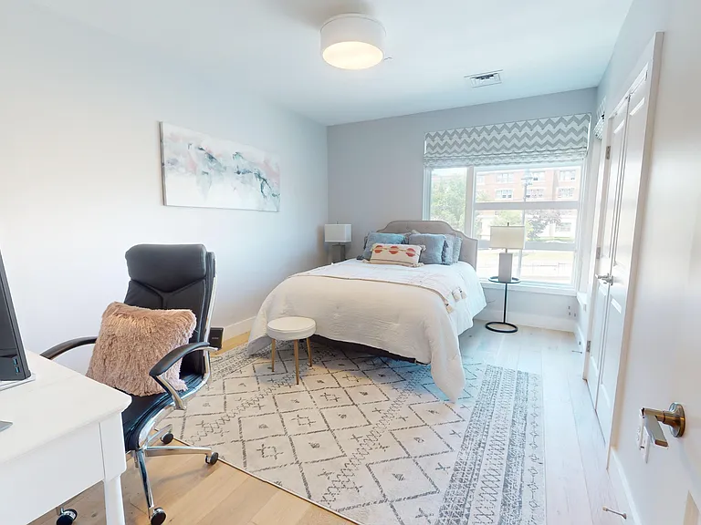 1650 Commonwealth Ave #202 — Photo 7