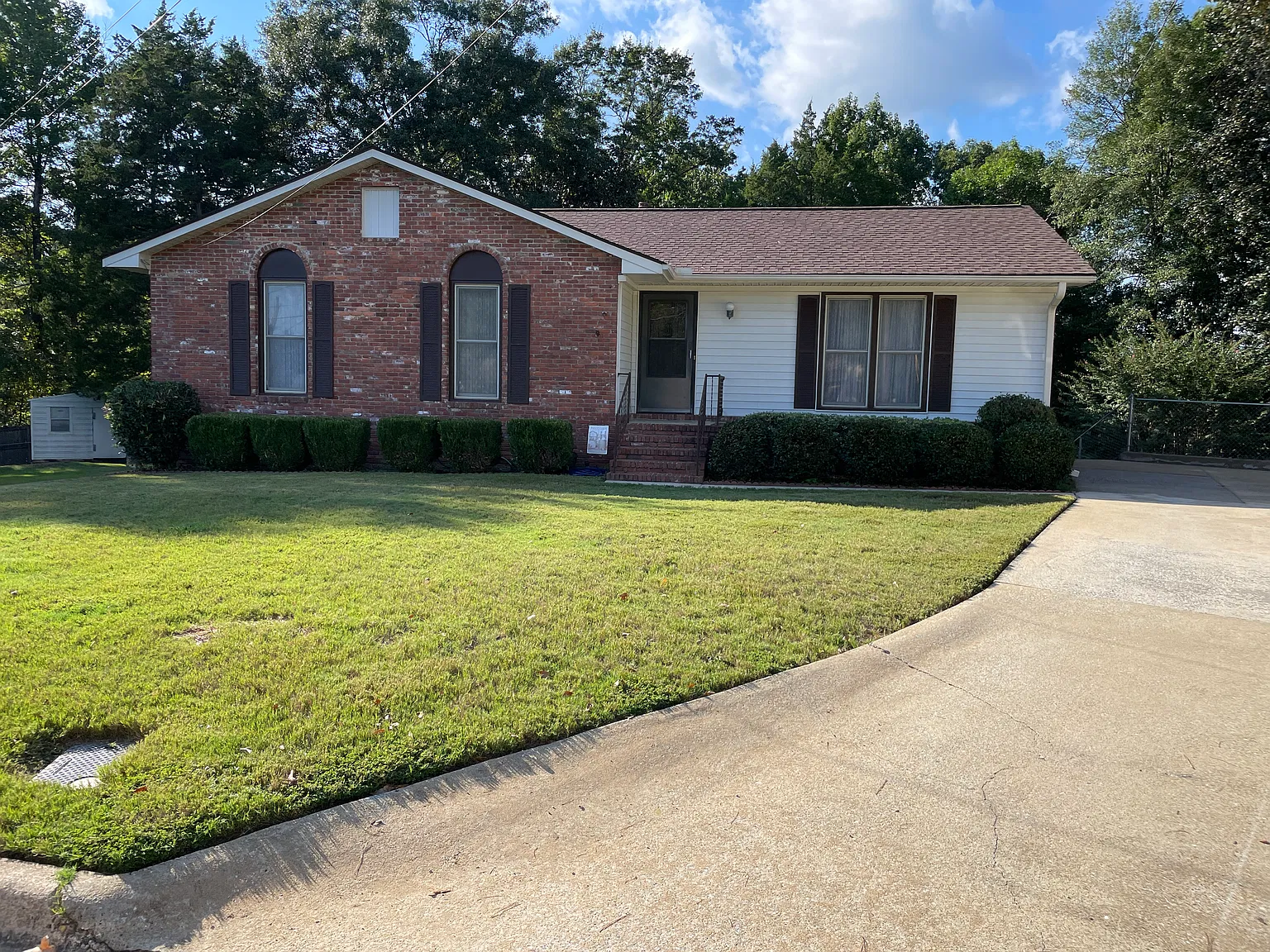 3 bed, 1300 sqft, $1,485 — Photo 1