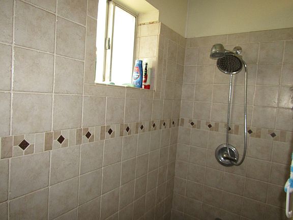 3rd image of 1207 Tayloe Ave