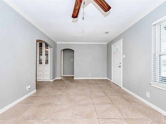 3rd image of 2028 Neumann Dr