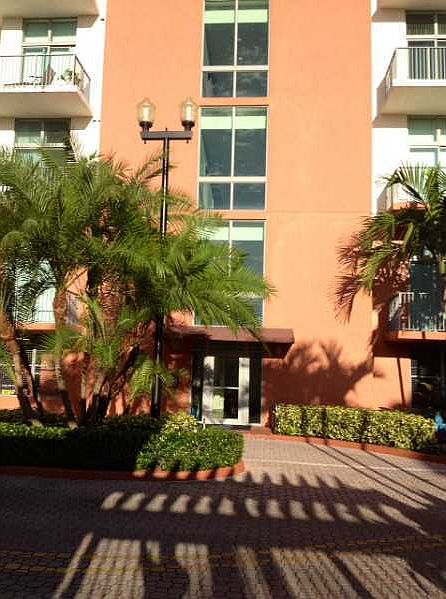 2nd image of 2100 Van Buren St APT 415
