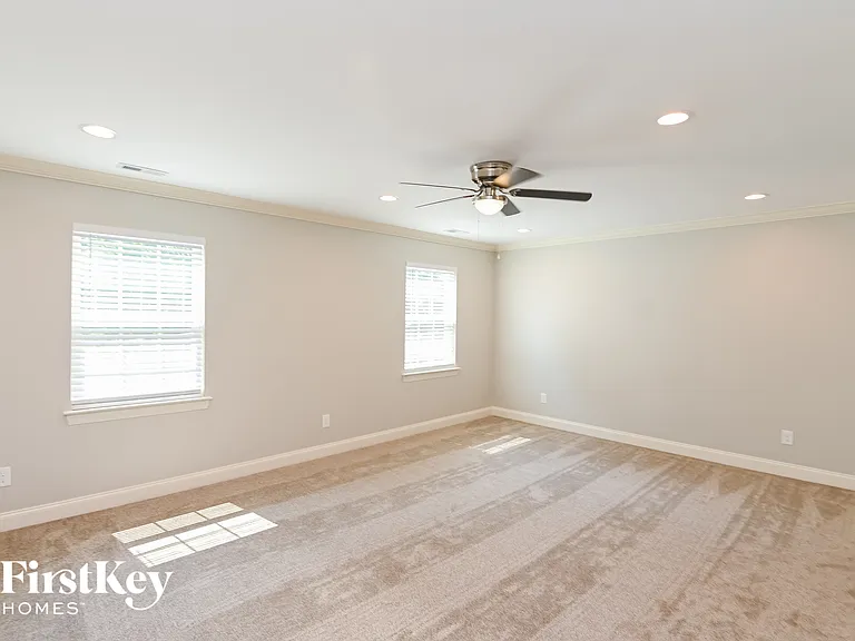 1246 Pless St NW — Photo 7