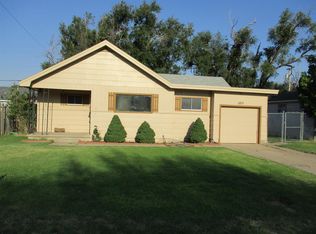 1211 Old Manor Rd, Garden City, KS 67846